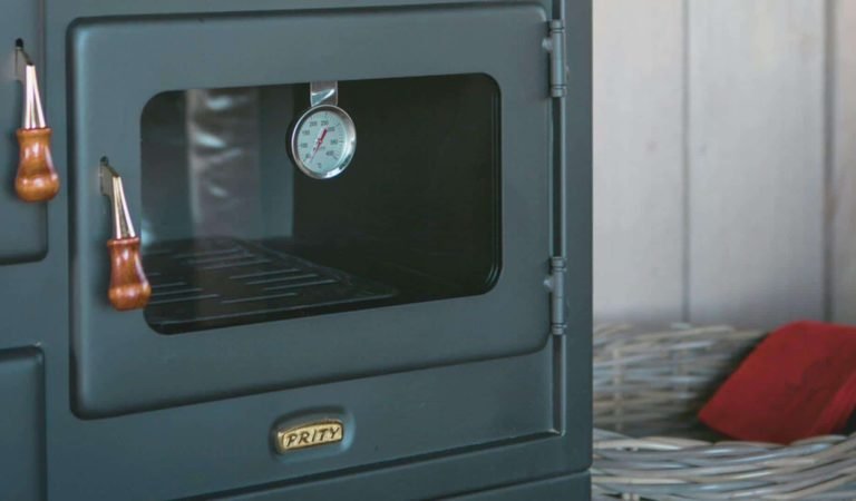 a unlit stove